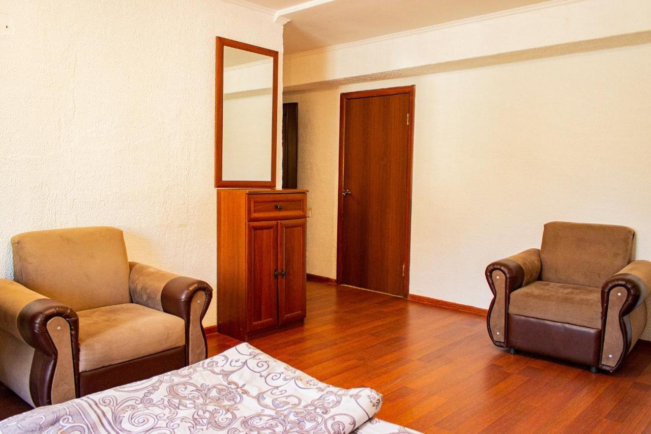 Nuri Hotel Стадион Karagandy Exteriör bild